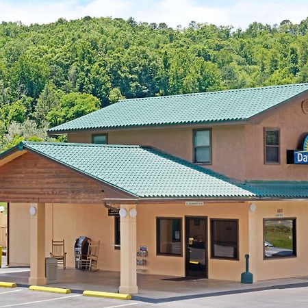 Days Inn By Wyndham Cherokee Near Casino Eksteriør billede
