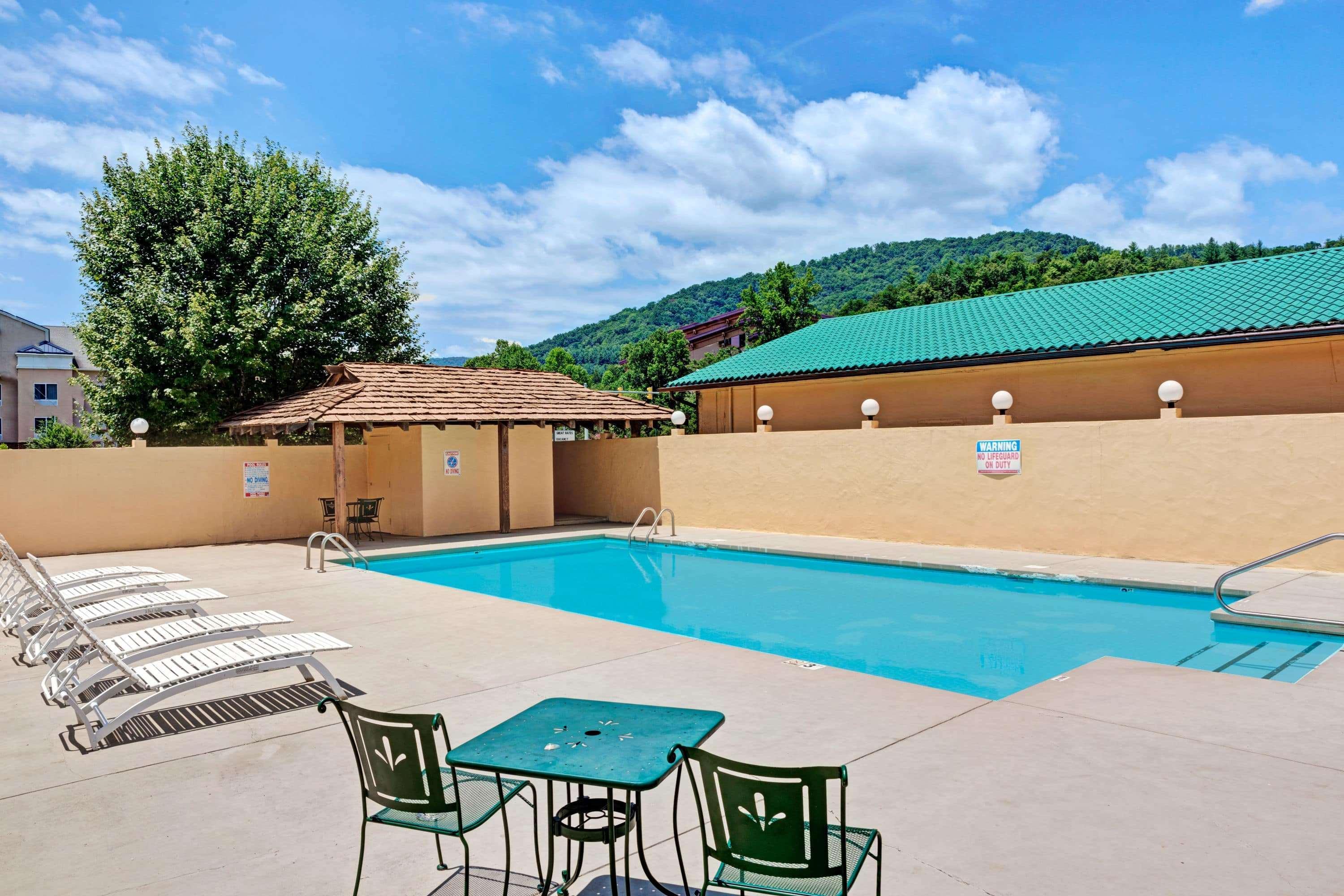 Days Inn By Wyndham Cherokee Near Casino Eksteriør billede